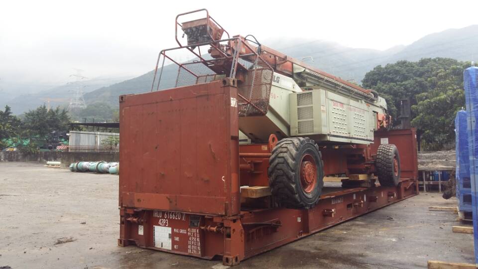 BETA LOGISTICS LIMITED  arranged JLG Platfrom  on Flat Rack 